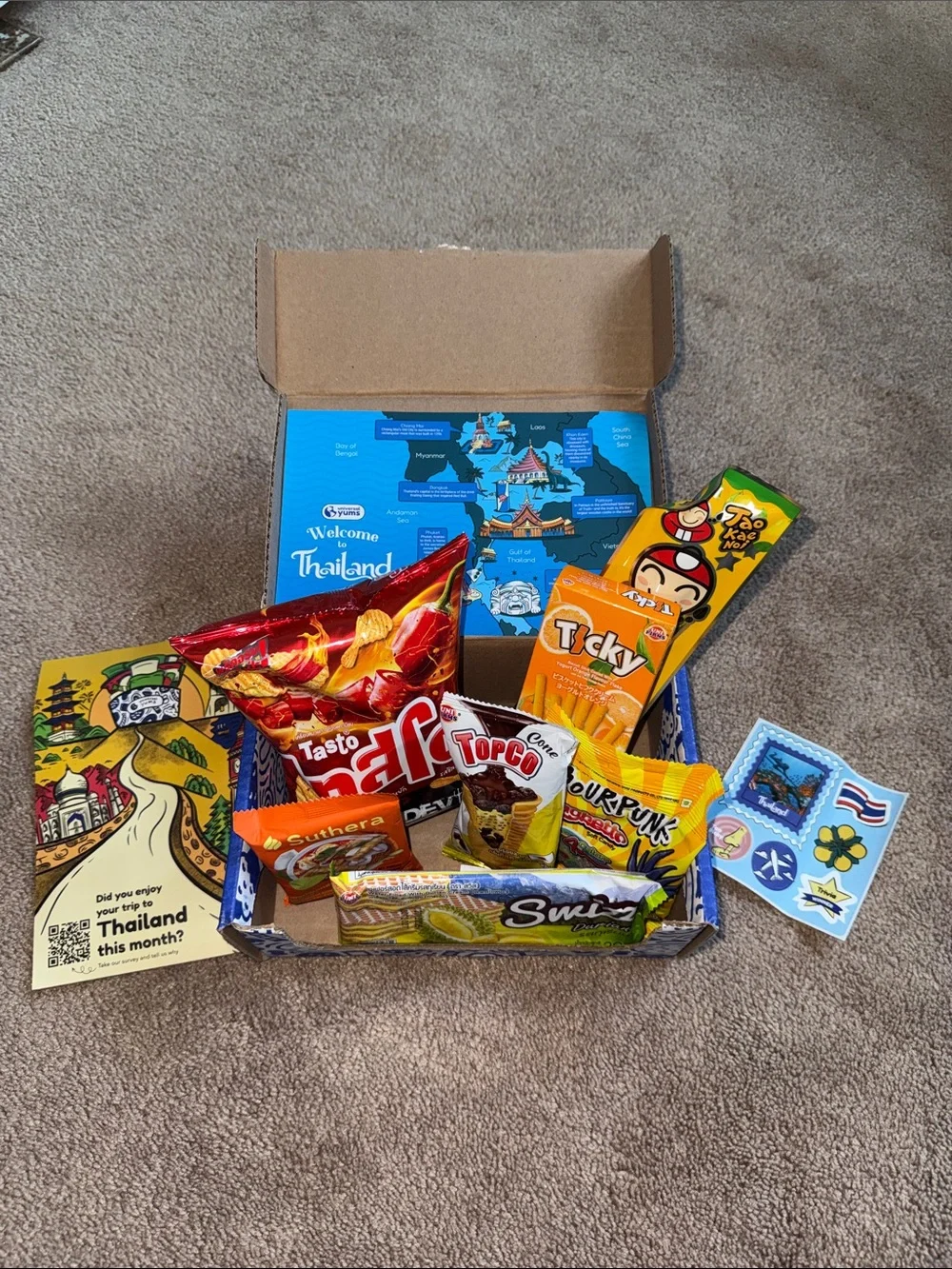 New! Universal Yums Thailand Snack Gift Box